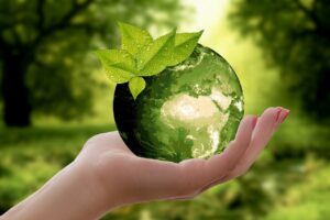CSRD lautet das Kürzel, dass Anlegern mehr Klarheit über die Nachhaltigkeit von Unternehmen verschaffen und Greenwashing verhindern soll.